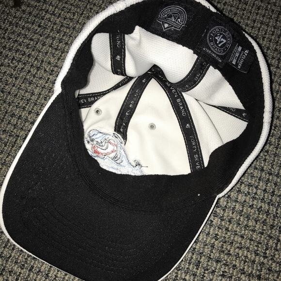 New Era 39Thirty West Michigan Whitecaps Hat Flex Fit Sz M/L MiLB White Cap - Picture 4 of 5